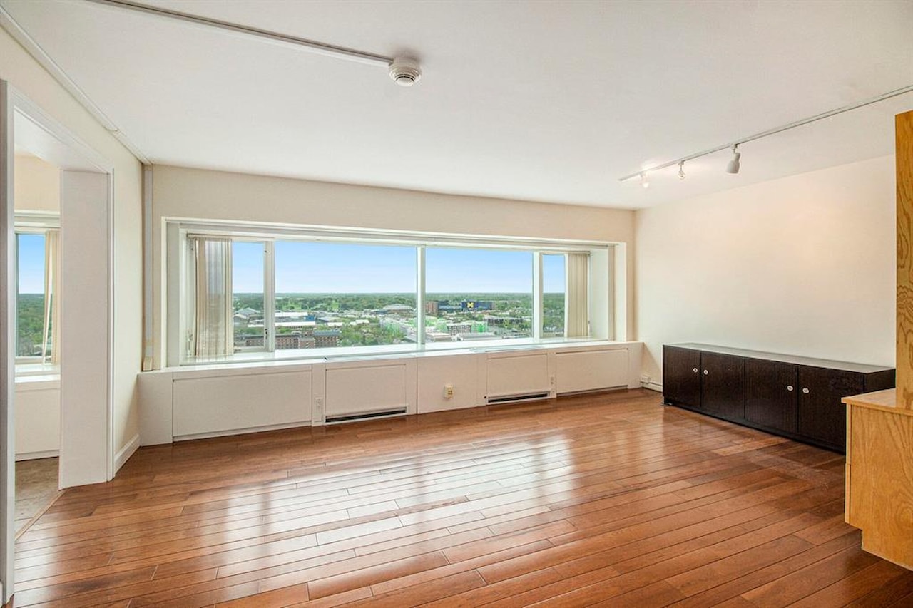 555 E William St #25J in Ann Arbor, MI Photo 6