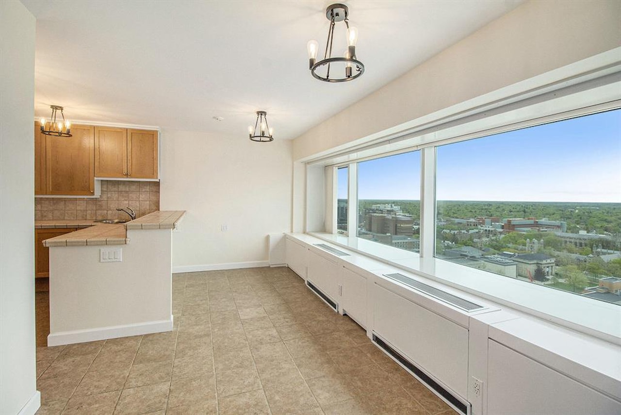 555 E William St #25J in Ann Arbor, MI Photo 9