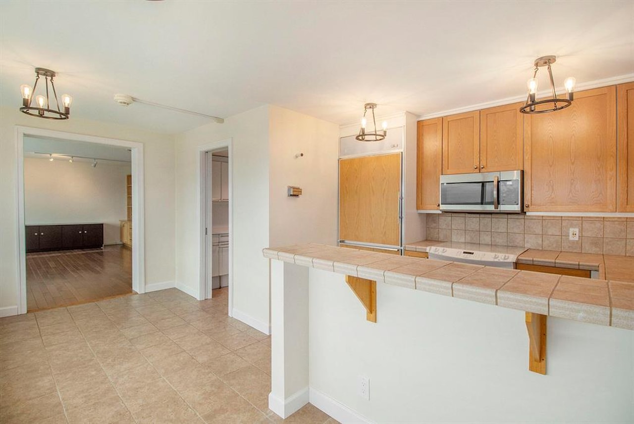 555 E William St #25J in Ann Arbor, MI Photo 11