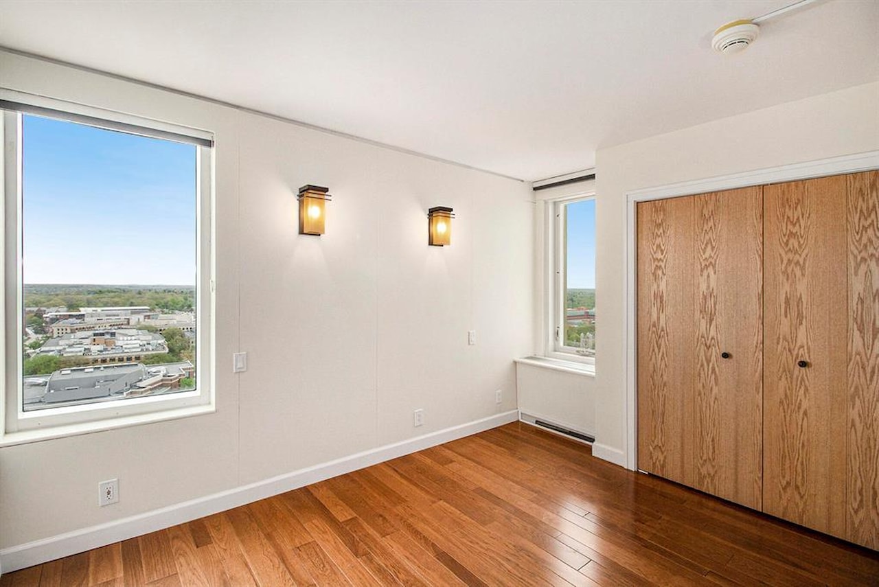 555 E William St #25J in Ann Arbor, MI Photo 13