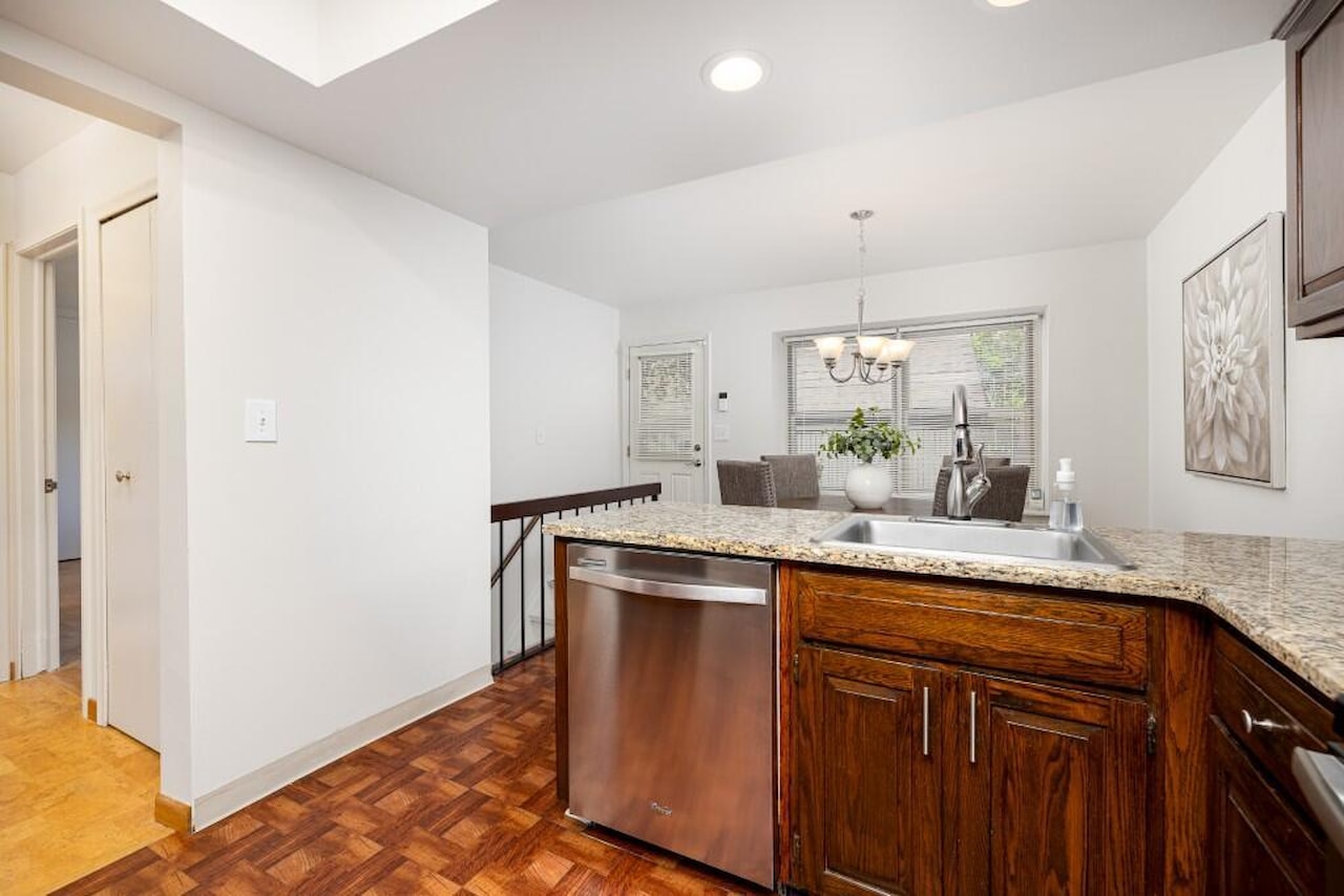 3324 Alpine Dr in Ann Arbor, MI Photo 10