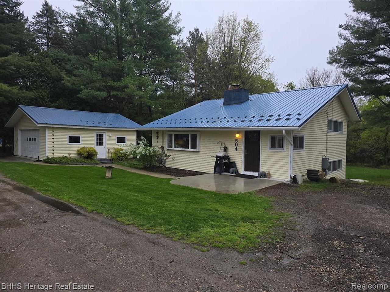 504 Union St in Fenton, MI
