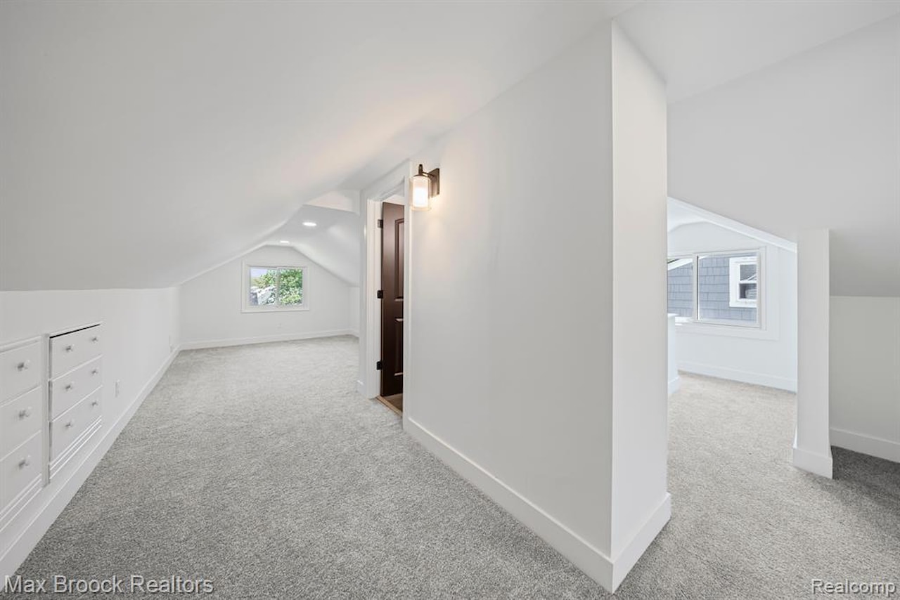 3506 N Main St in Royal Oak, MI Photo 23