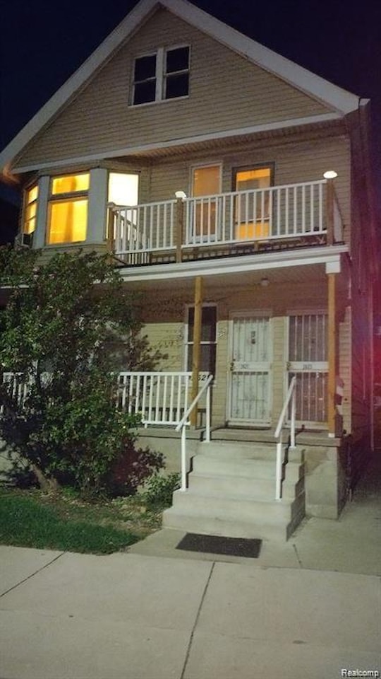 2621 Holbrook St in Hamtramck, MI