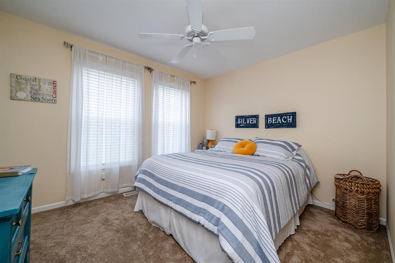405 Anchors Way in St. Joseph, MI Photo 30