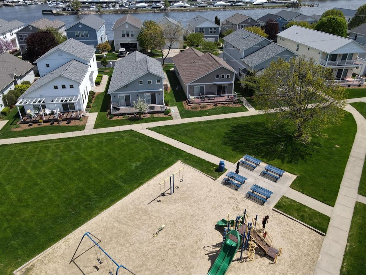 405 Anchors Way in St. Joseph, MI Photo 55