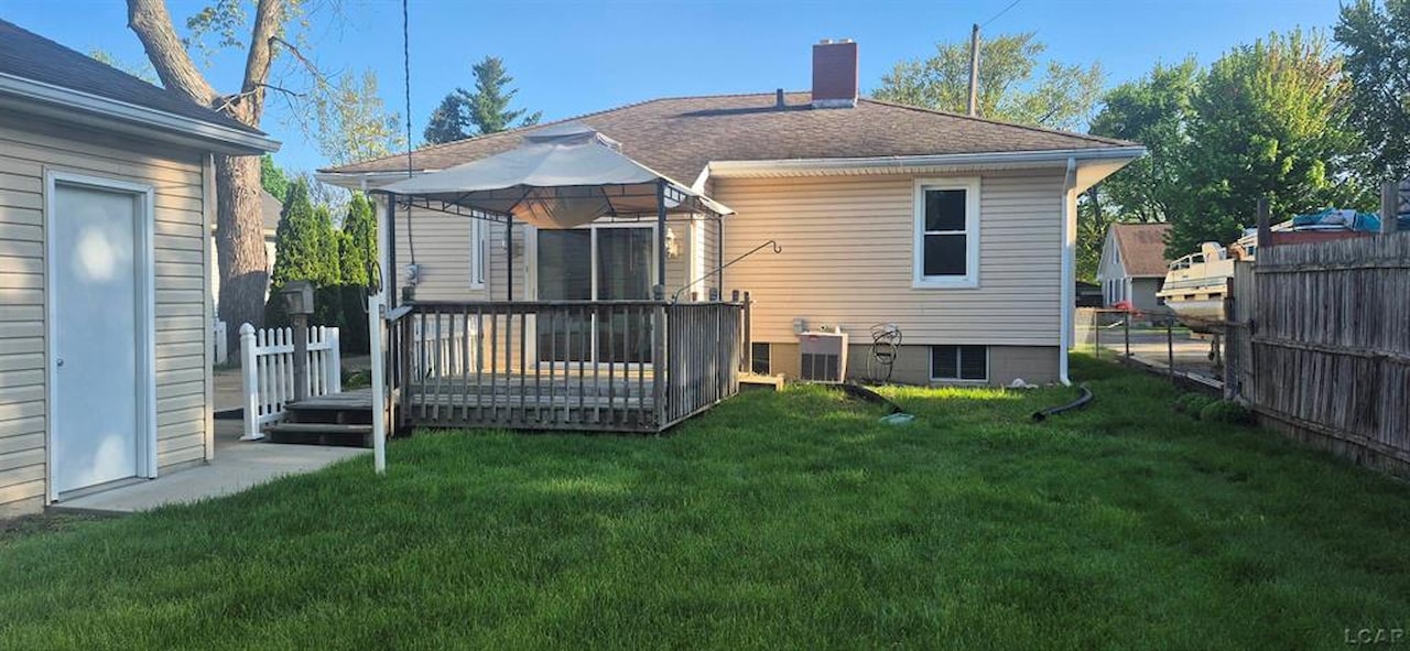126 E Vesey St in Petersburg, MI Photo 2