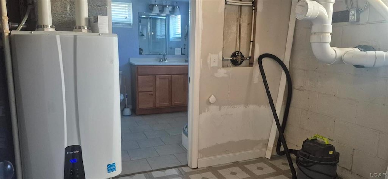 126 E Vesey St in Petersburg, MI Photo 13