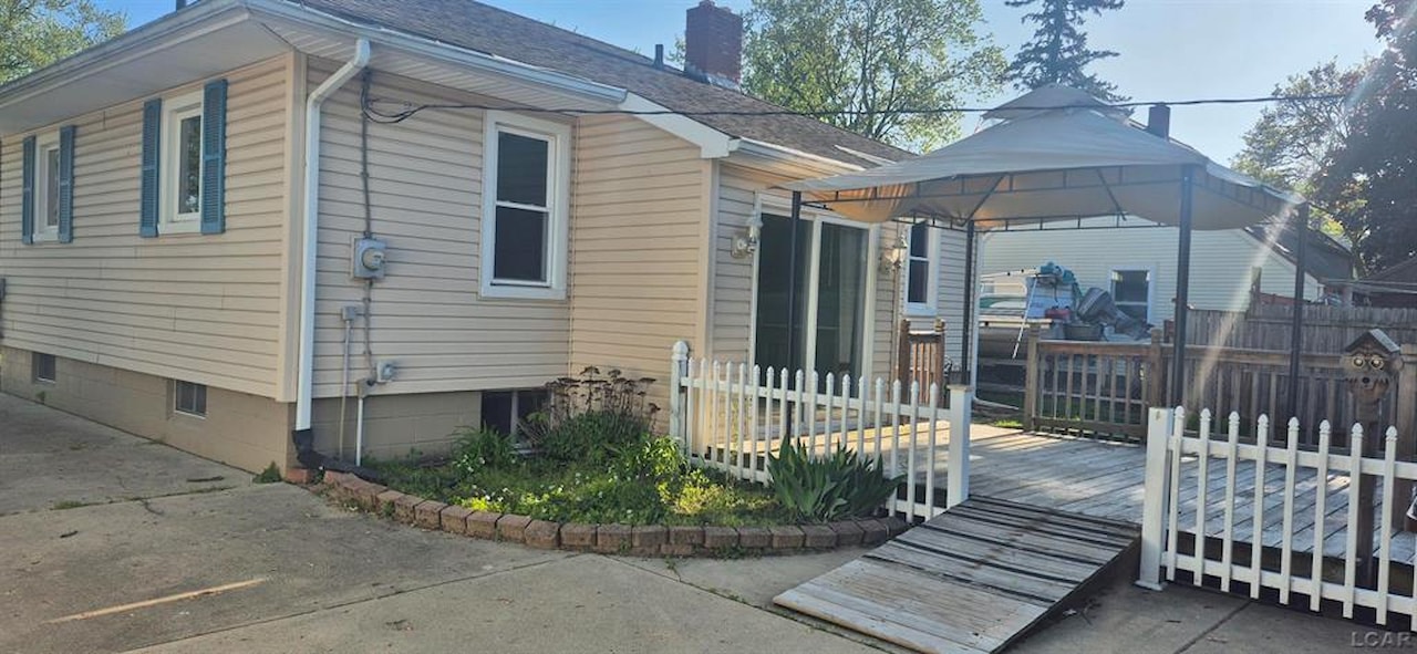 126 E Vesey St in Petersburg, MI Photo 16