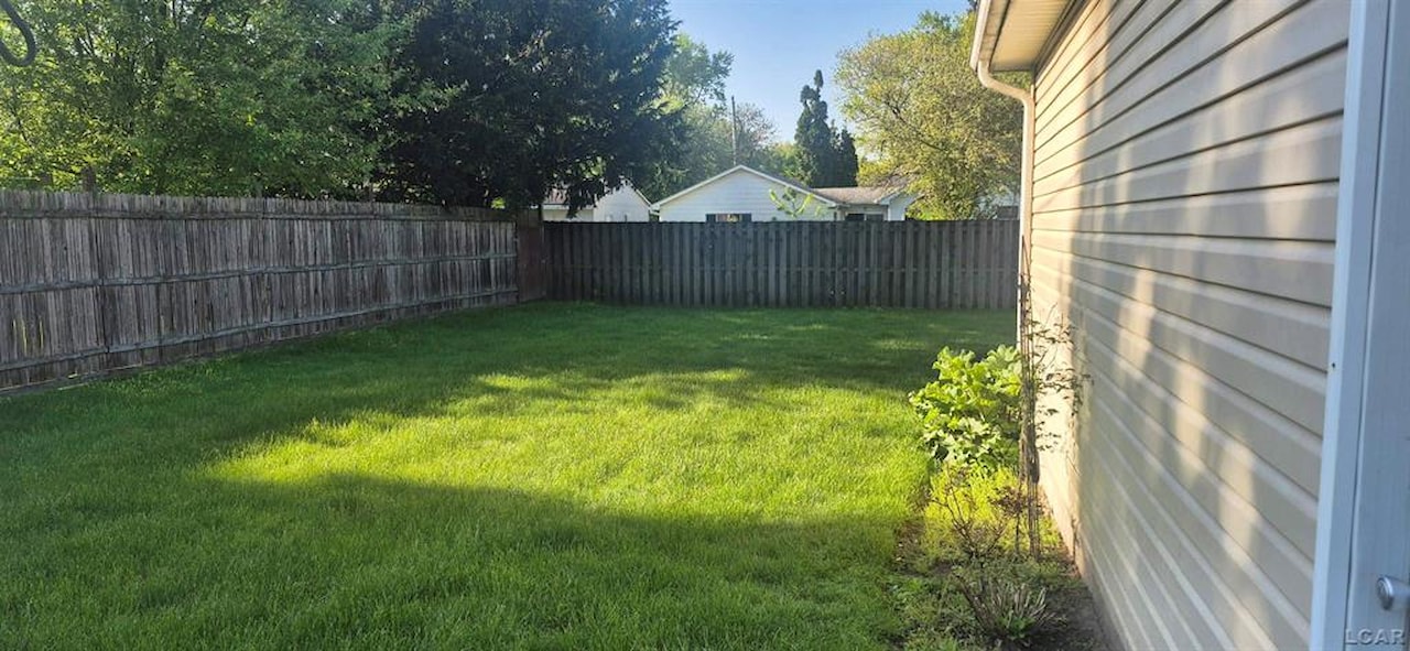 126 E Vesey St in Petersburg, MI Photo 21