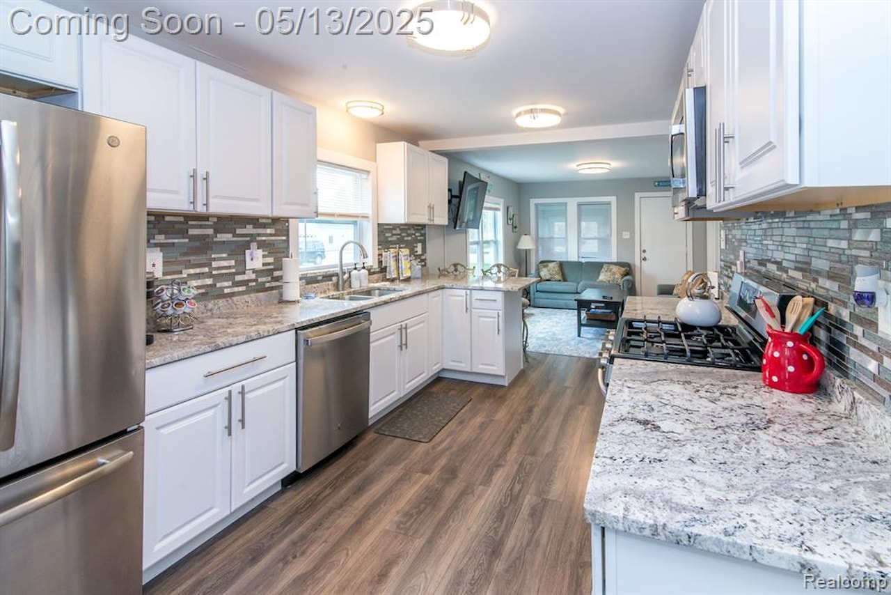 1291 E Lake Dr in Novi, MI Photo 13