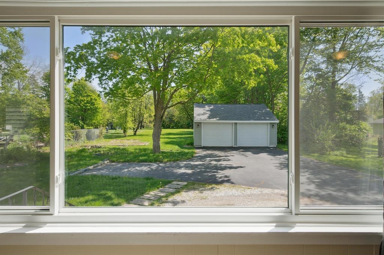 339 S Madison St in Adrian, MI Photo 39