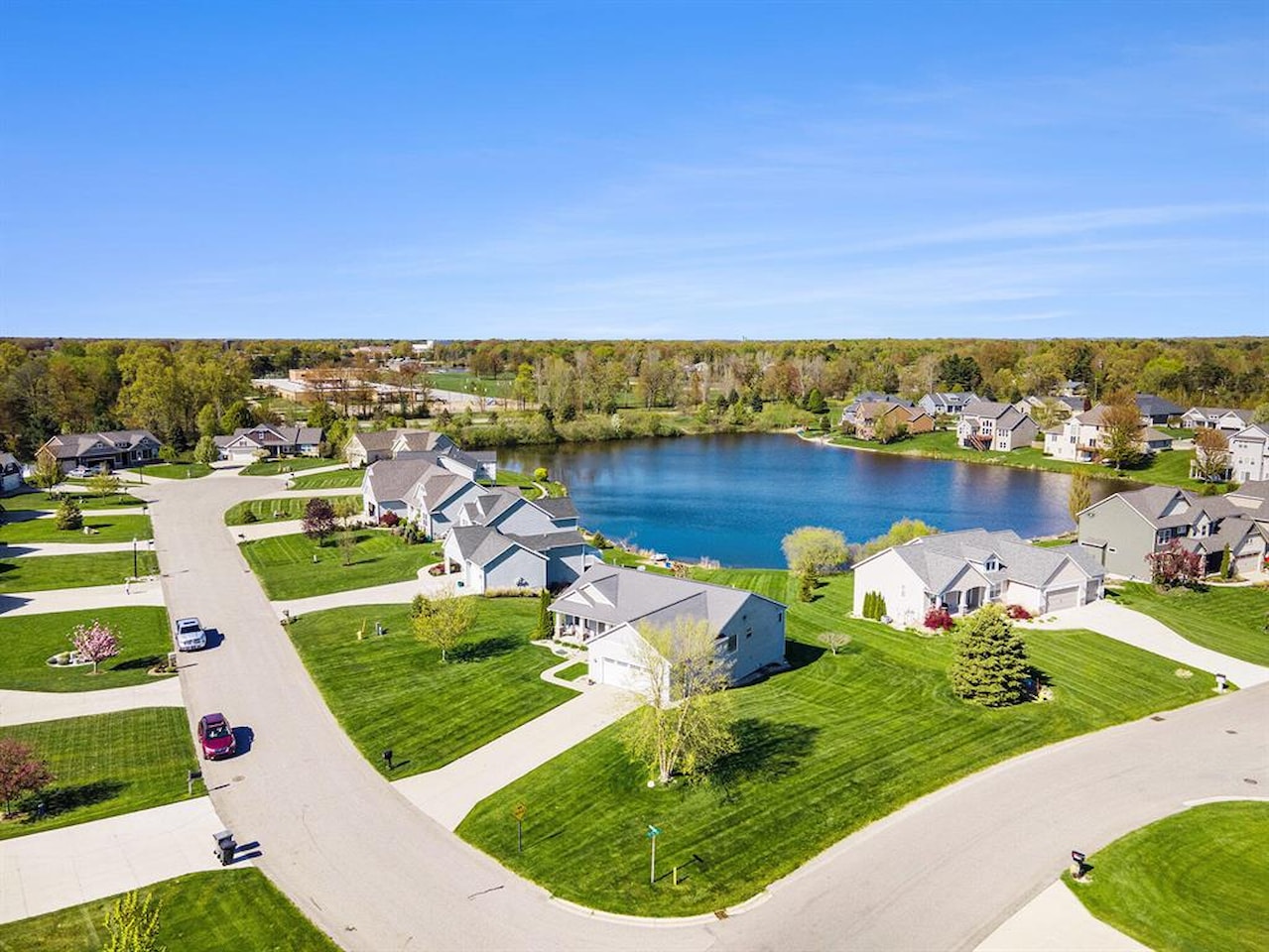 3080 Silver Fir Ct in Park Twp, MI Photo 2