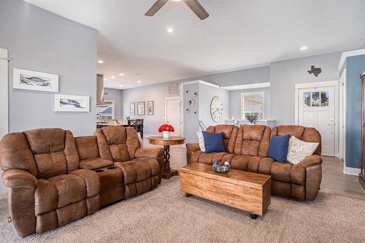 3080 Silver Fir Ct in Park Twp, MI Photo 6