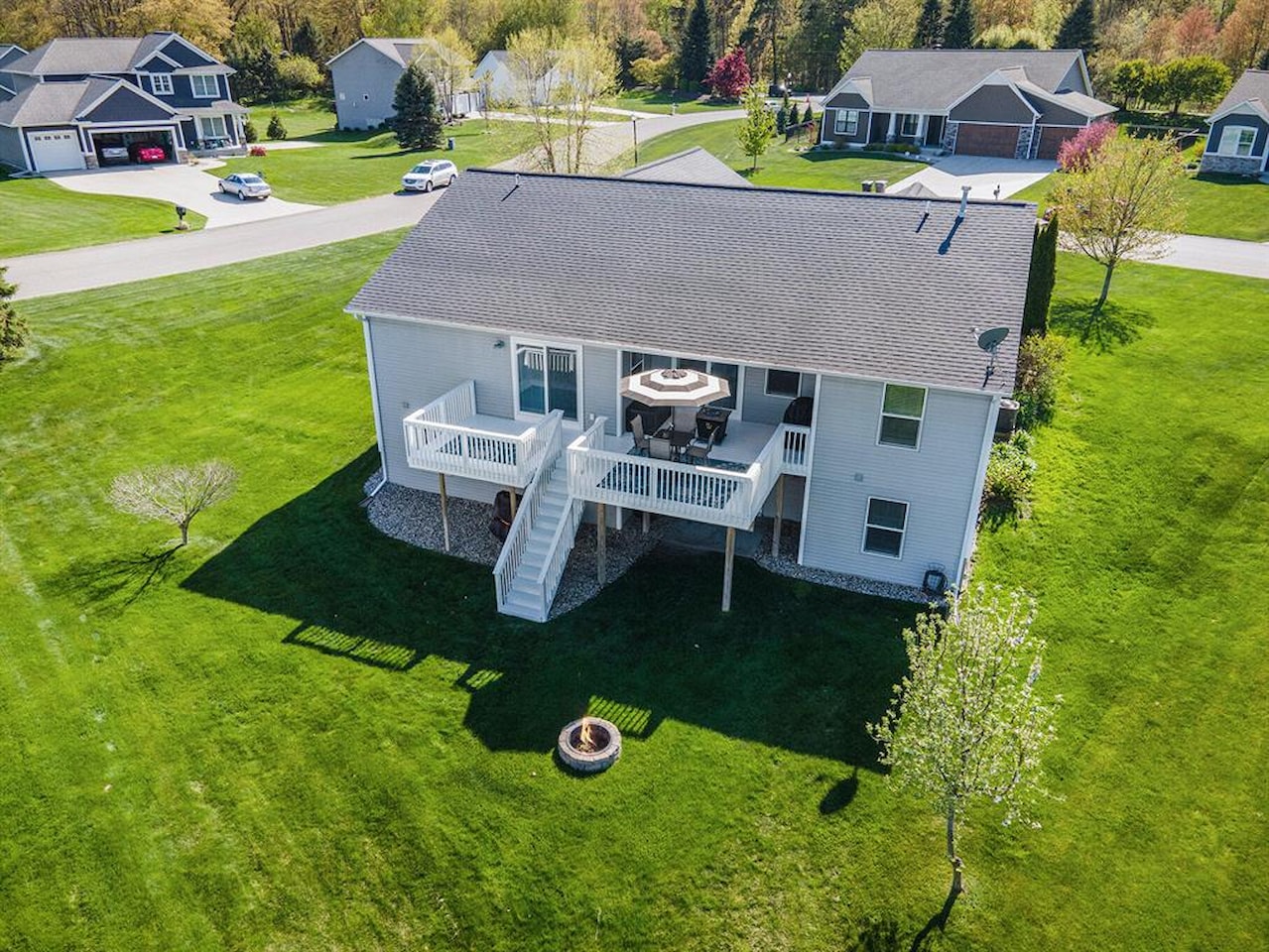 3080 Silver Fir Ct in Park Twp, MI Photo 31