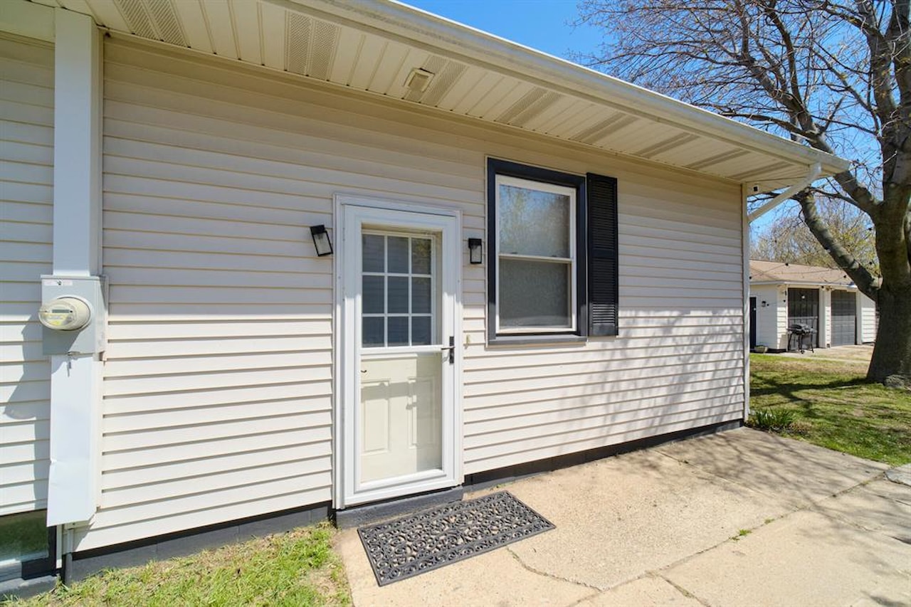 1187 Maple Rd in Filer Twp, MI Photo 4