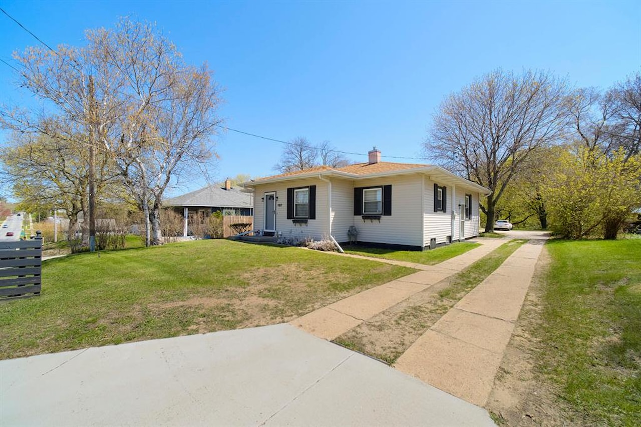 1187 Maple Rd in Filer Twp, MI Photo 5