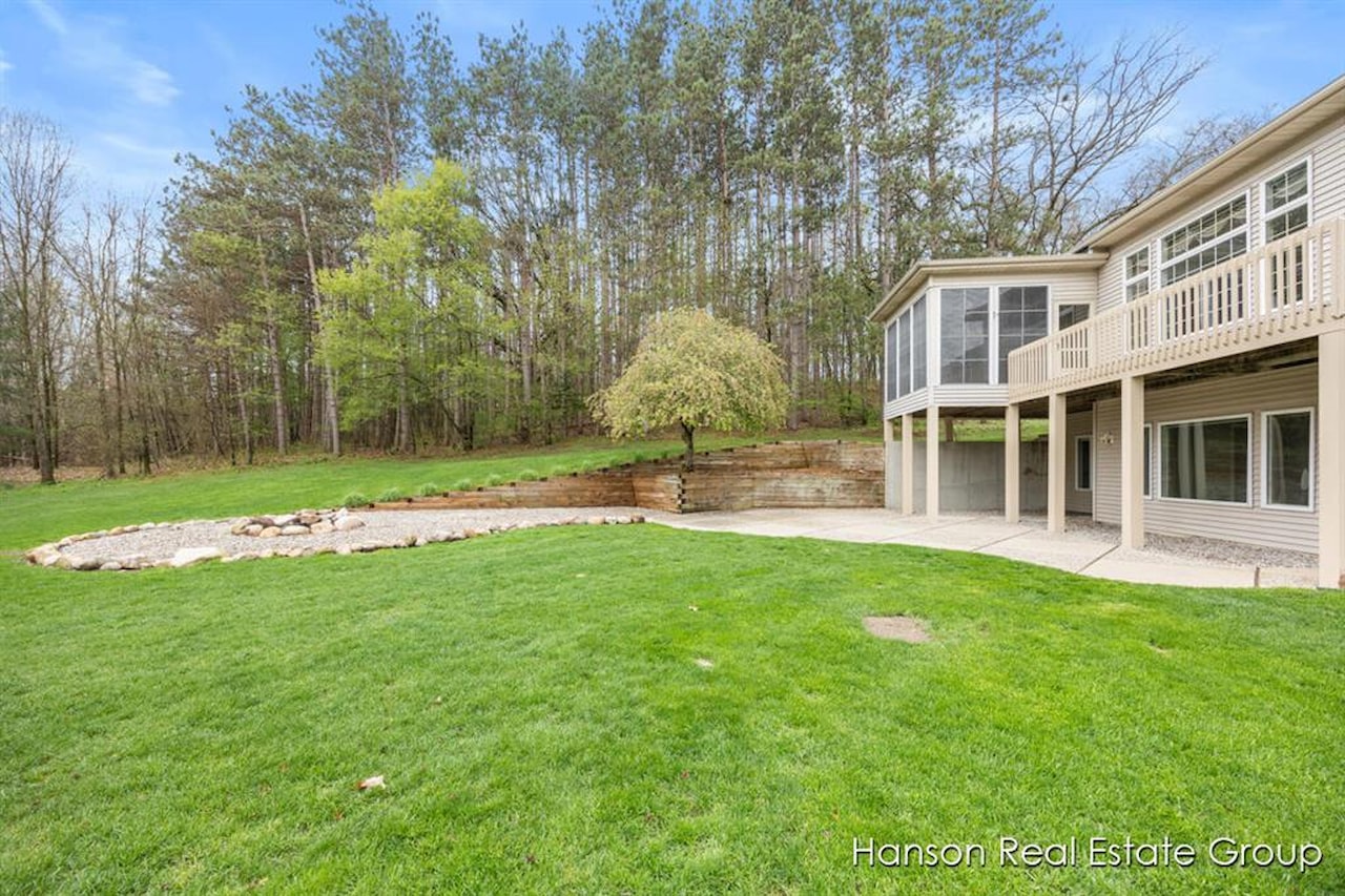 9200 NE Bailey Dr in Ada Twp, MI Photo 9