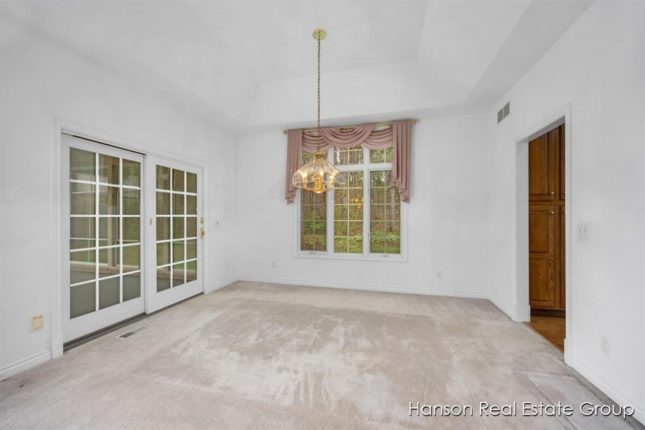 9200 NE Bailey Dr in Ada Twp, MI Photo 17