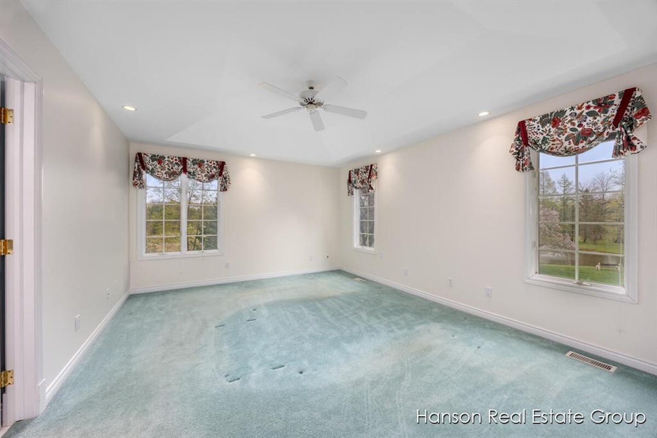 9200 NE Bailey Dr in Ada Twp, MI Photo 24