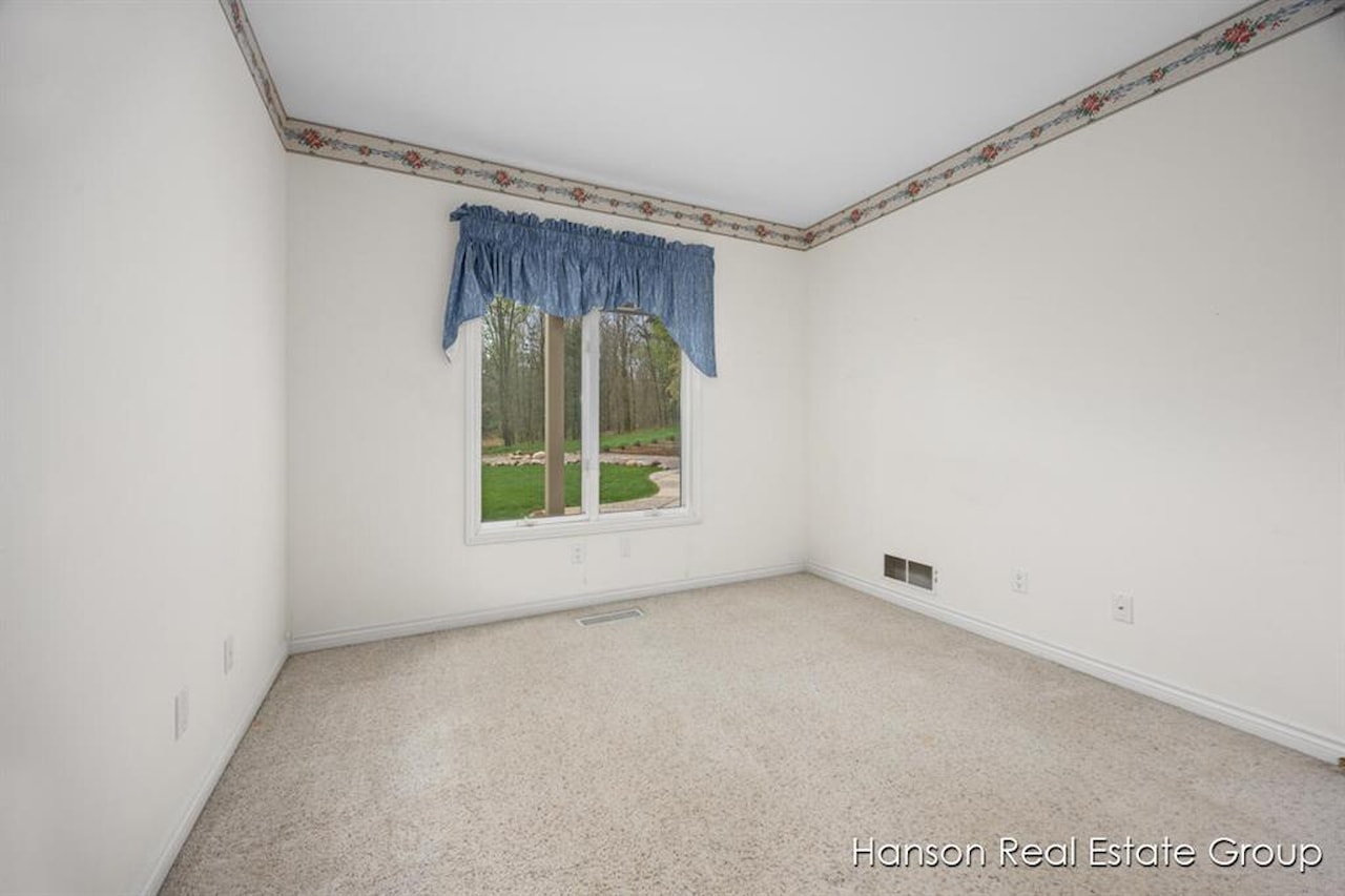9200 NE Bailey Dr in Ada Twp, MI Photo 37