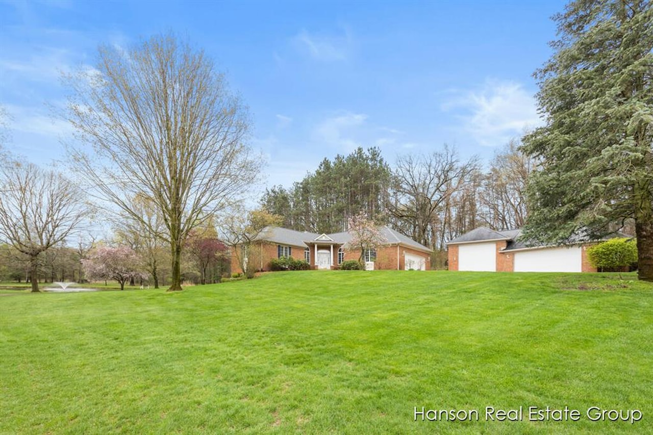 9200 NE Bailey Dr in Ada Twp, MI Photo 49