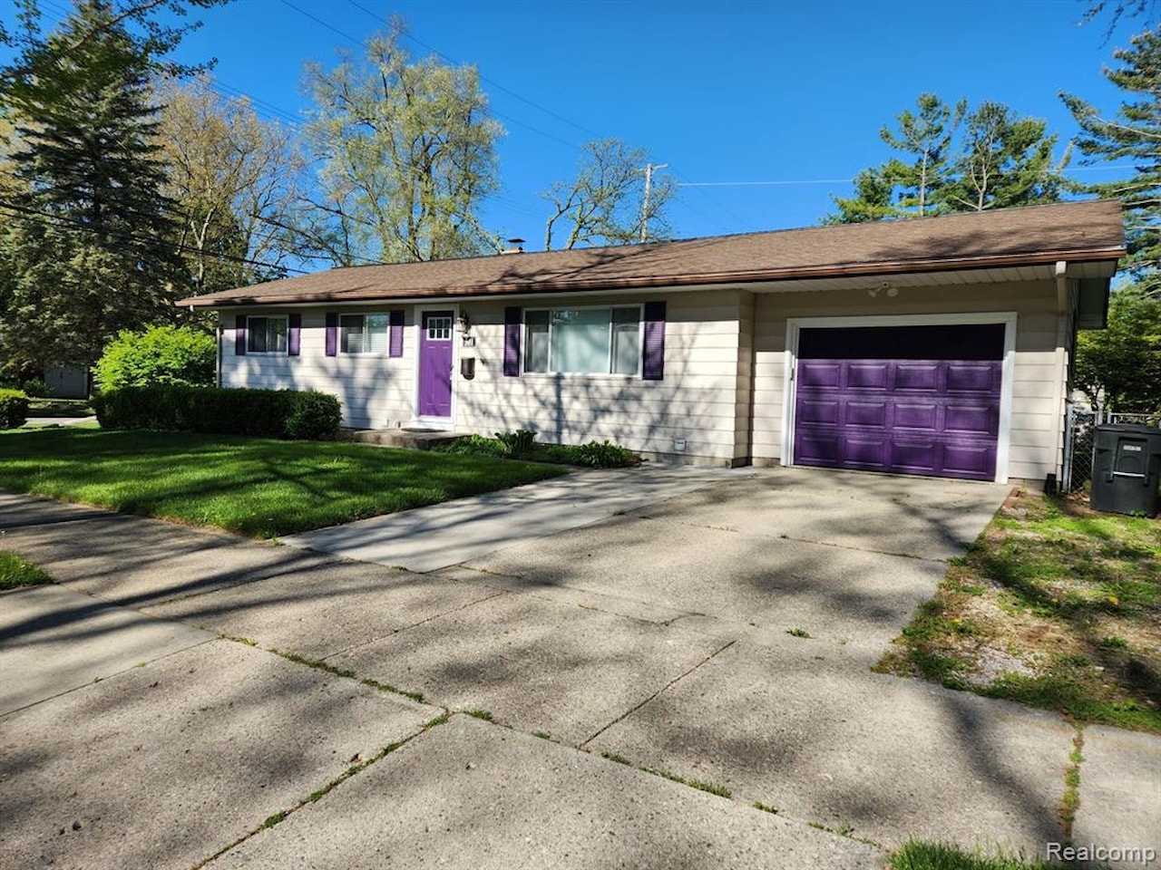 501 Virginia Ave in East Lansing, MI