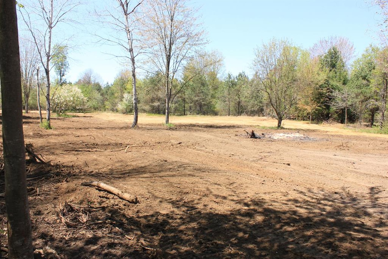 3889 Dalson Rd in Dalton Twp, MI Photo 3