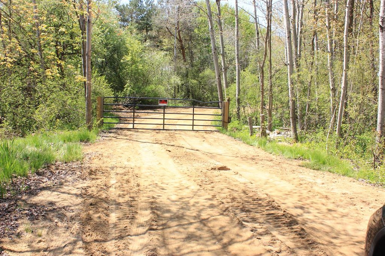 3889 Dalson Rd in Dalton Twp, MI Photo 4