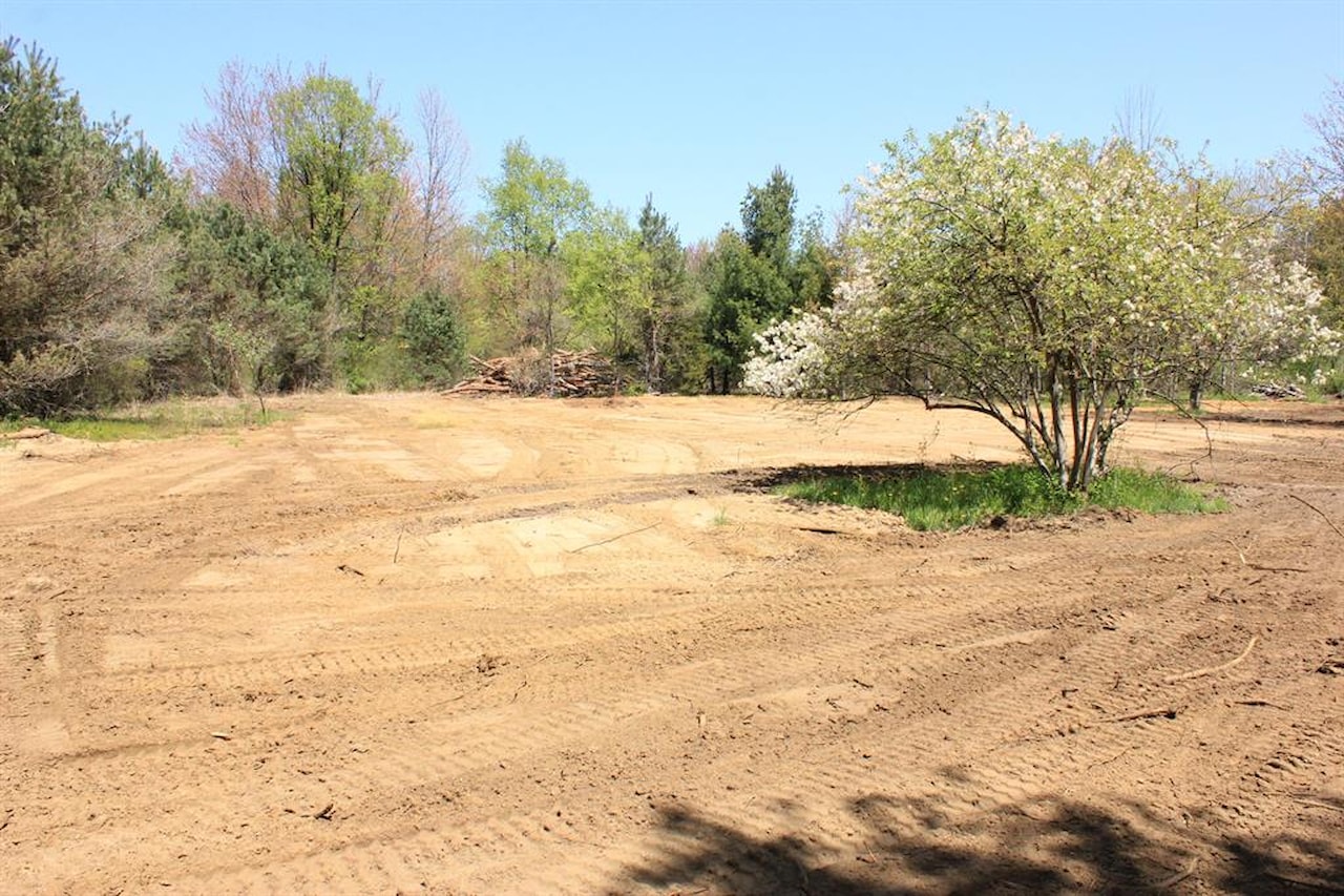 3889 Dalson Rd in Dalton Twp, MI Photo 17