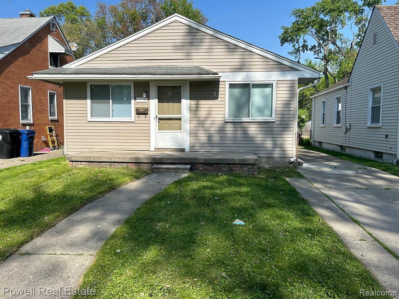 15840 Wakenden in Redford Twp, MI