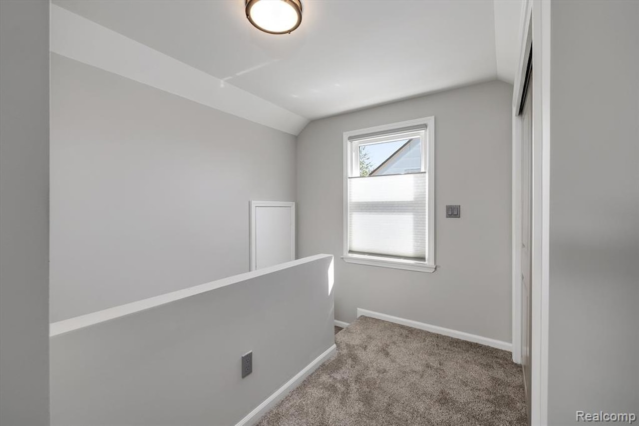 1820 Detroit Ave in Lincoln Park, MI Photo 21