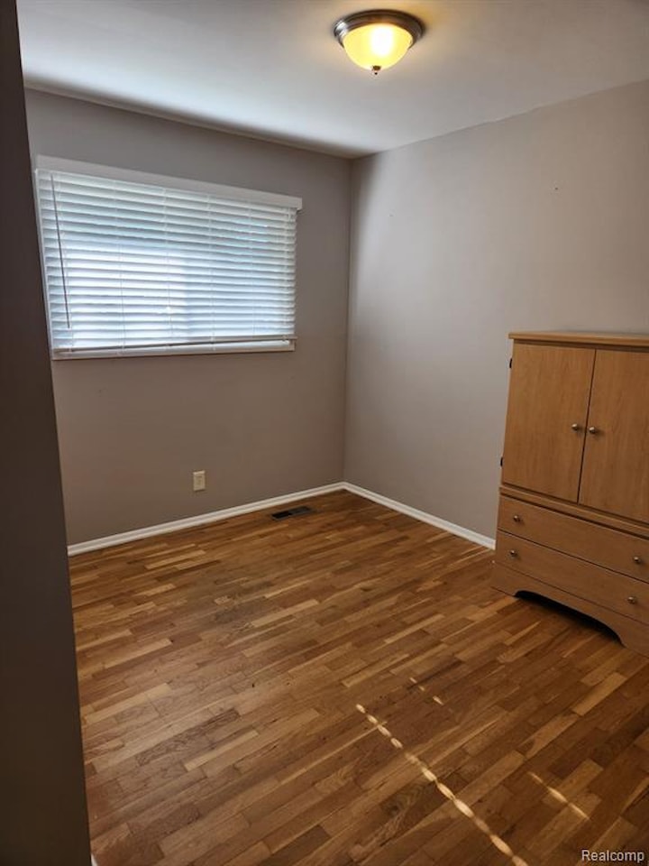 501 Virginia Ave in East Lansing, MI Photo 9