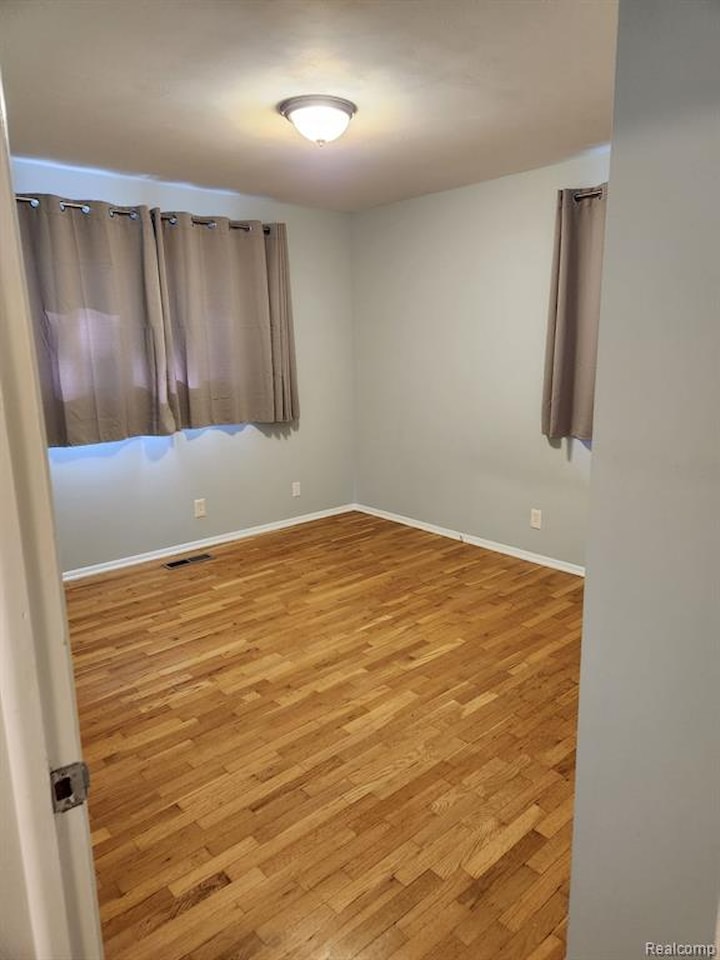 501 Virginia Ave in East Lansing, MI Photo 10