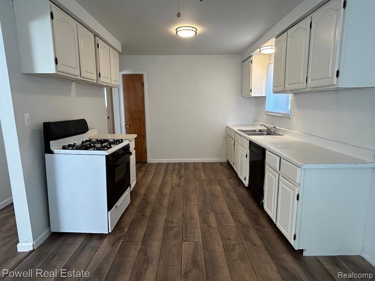 15840 Wakenden in Redford Twp, MI Photo 6