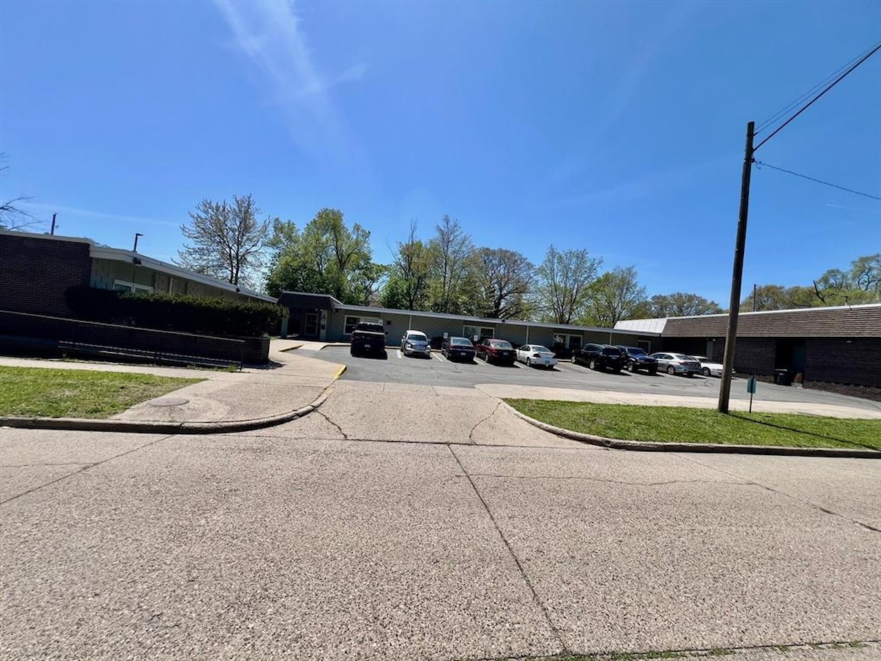 1275 Kenneth St in Muskegon, MI