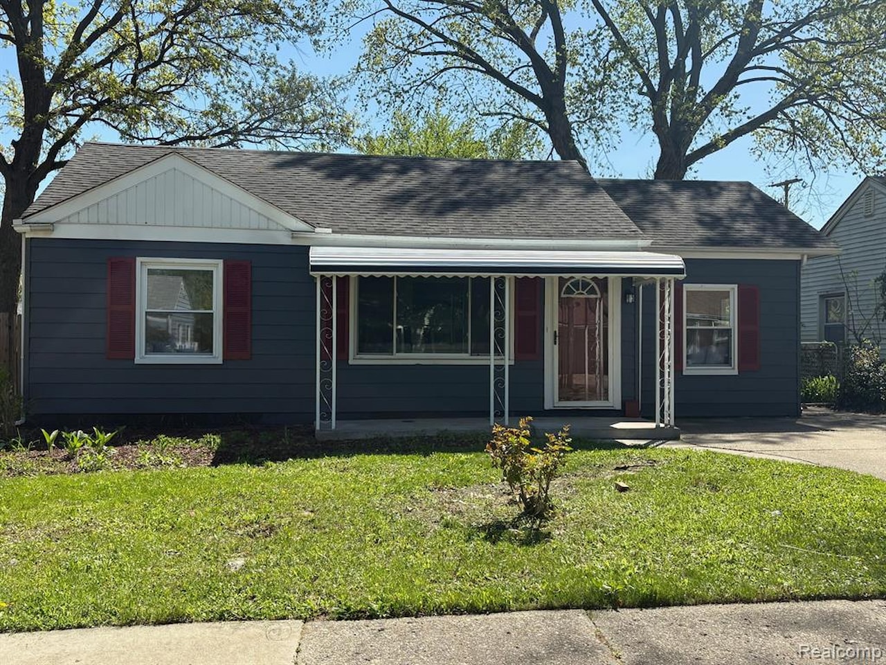 26110 Nagel St in Roseville, MI Photo 25