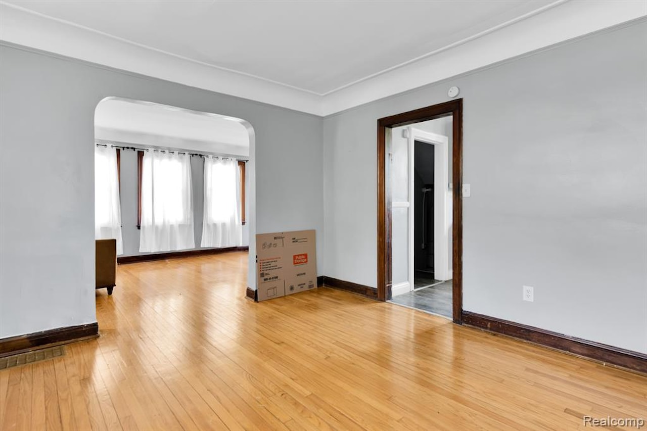 3835 Courville St in Detroit, MI Photo 5