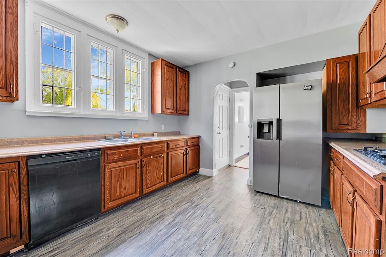3835 Courville St in Detroit, MI Photo 9