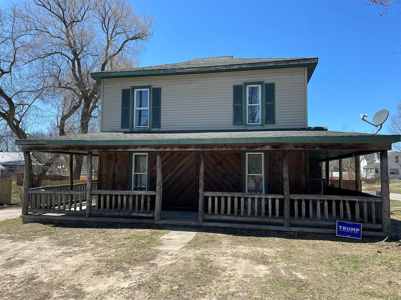 217 N Pickard St in Marion Twp, MI Photo 2