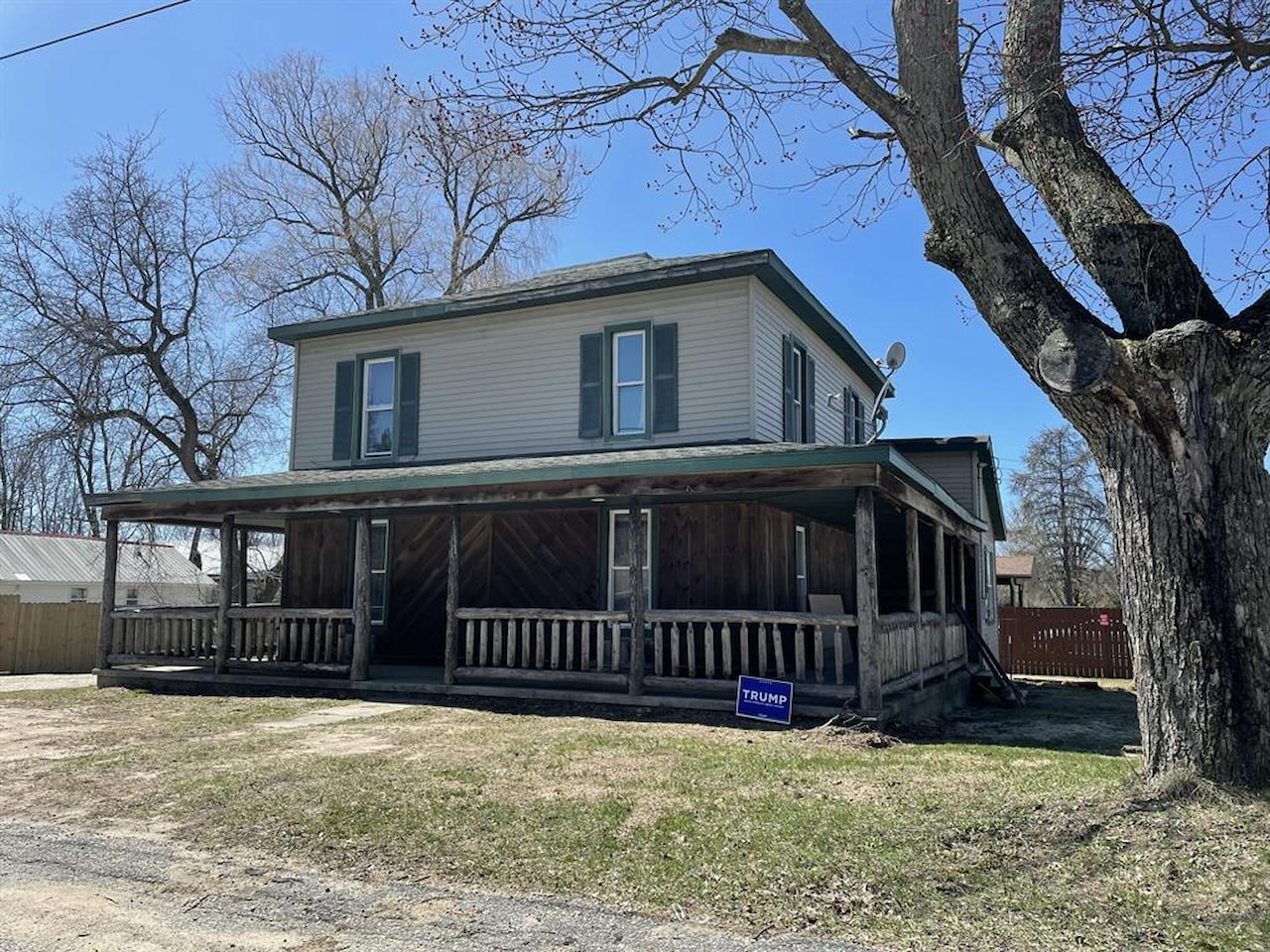 217 N Pickard St in Marion Twp, MI Photo 24