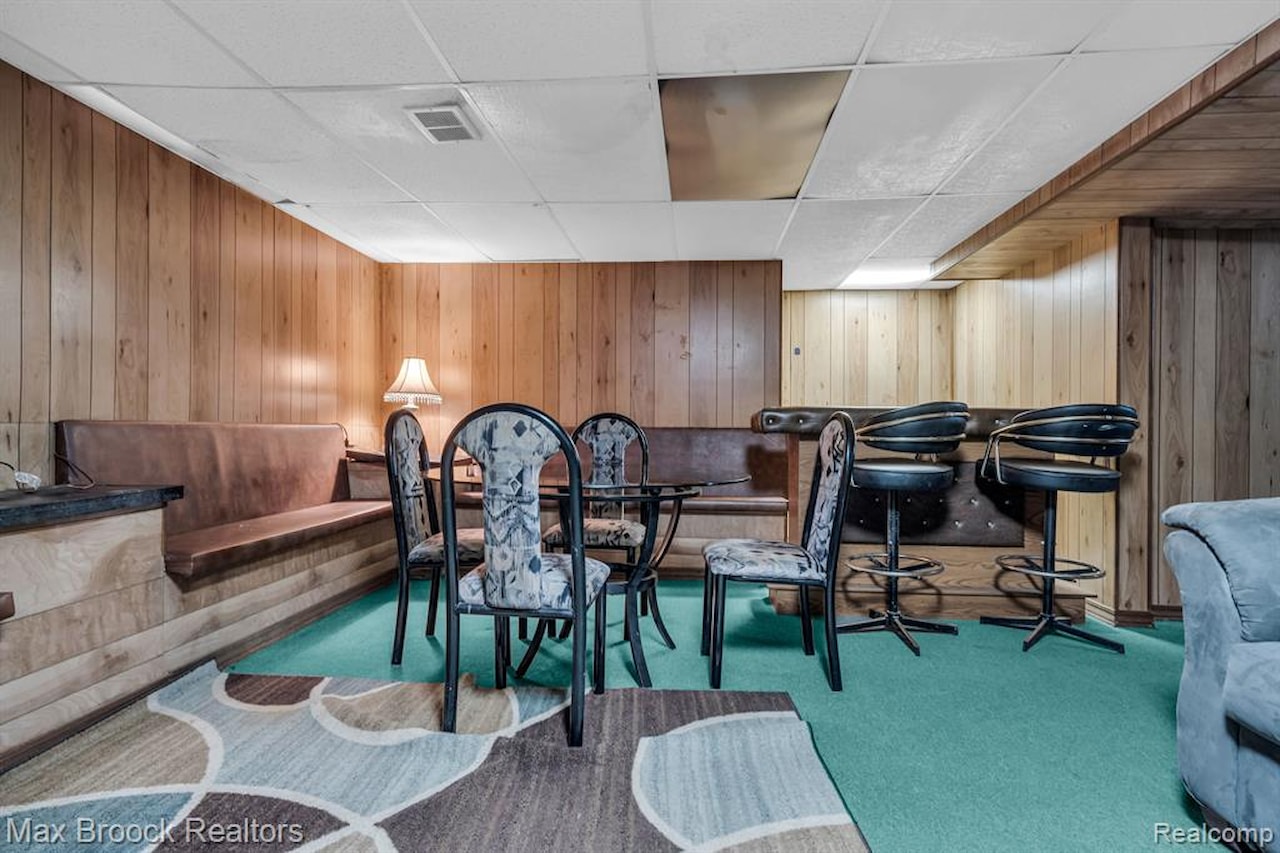 5076 Tyler Dr in Troy, MI Photo 21