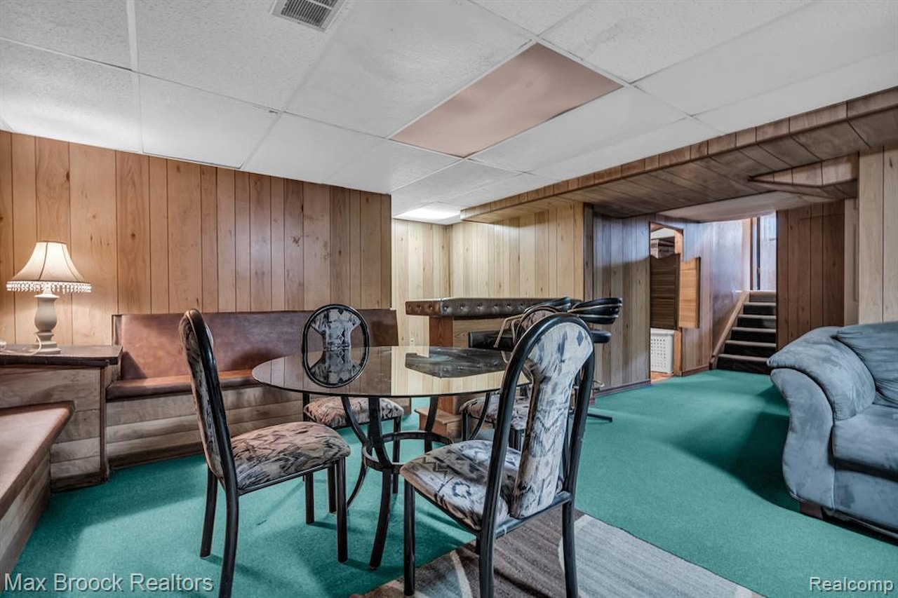 5076 Tyler Dr in Troy, MI Photo 23