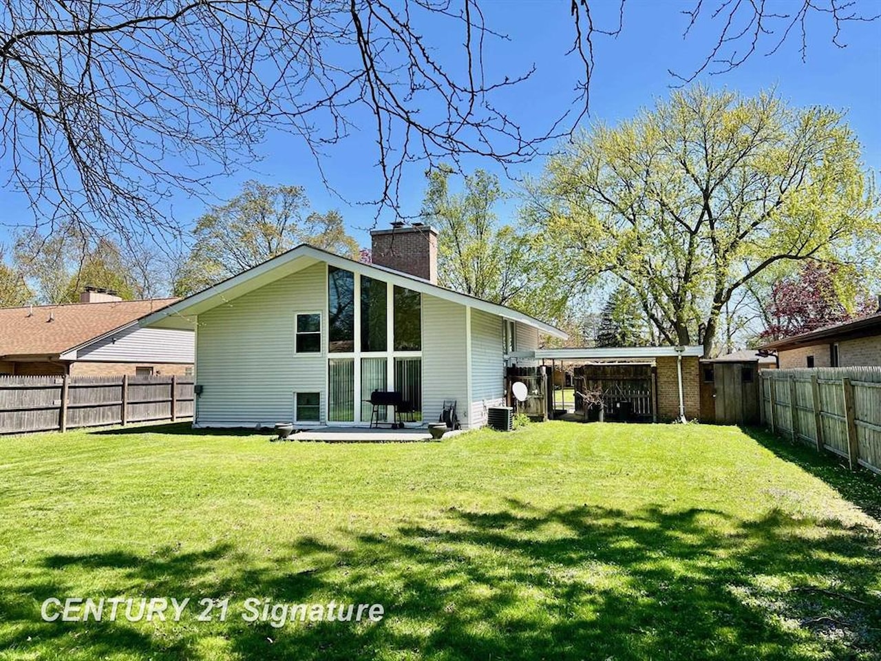 25 Bretton Place in Saginaw, MI Photo 2