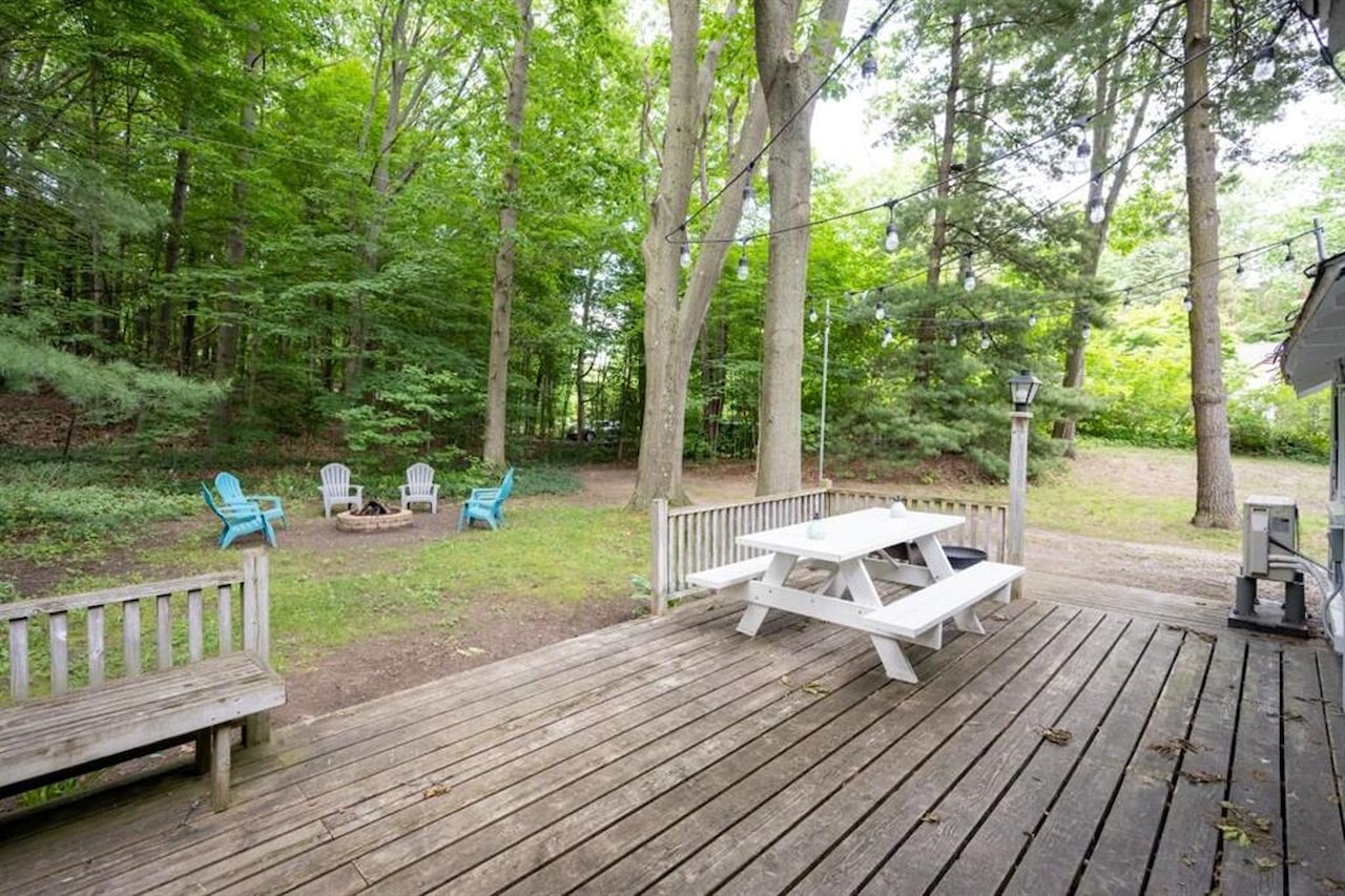 17213 Lake Ct in Park Twp, MI Photo 29
