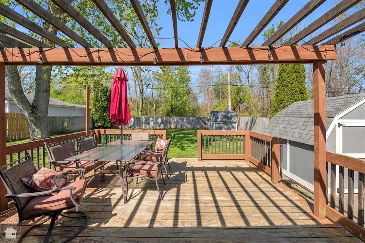 704 Georgia Ave in Marysville, MI Photo 27