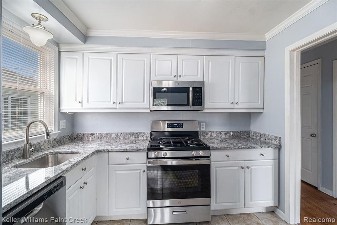 412 S Stephenson in Royal Oak, MI Photo 8