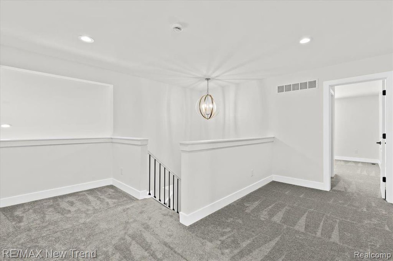 8410 Joseph St in Commerce Twp, MI Photo 29