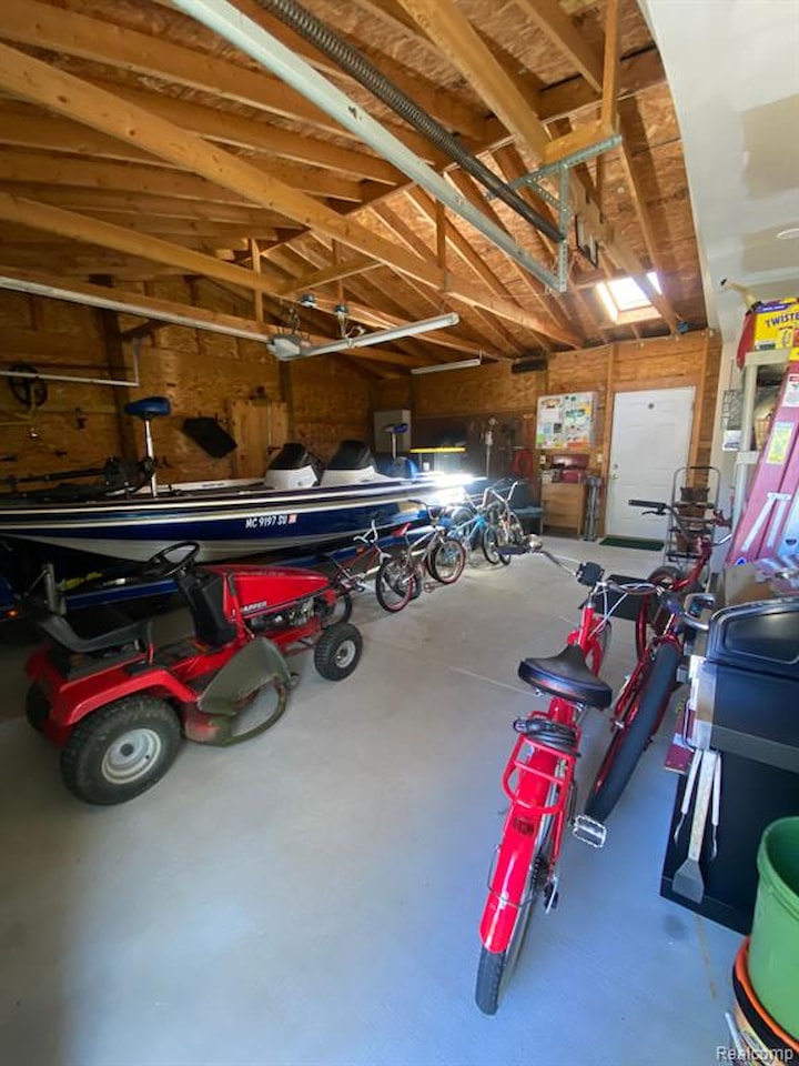 216 Sequoia Dr in Davison, MI Photo 17