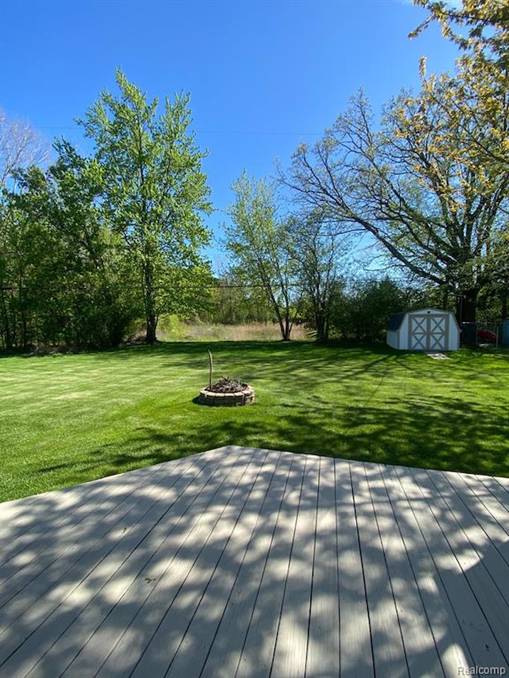 216 Sequoia Dr in Davison, MI Photo 20
